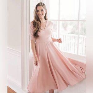 NWT Gal Meets Glam Edith Midi Dress Pink Fit & Flare Short Sleeve Size 8